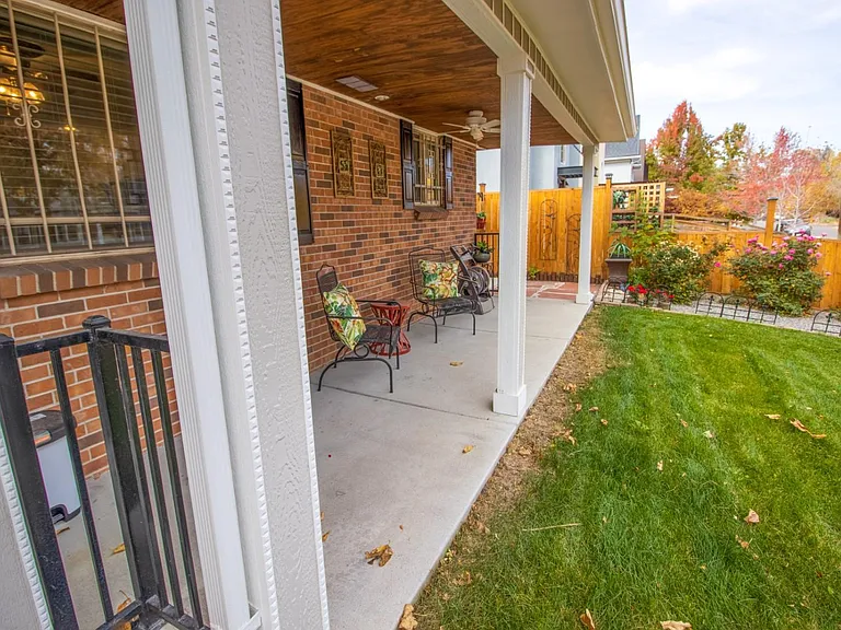 2431 N Humboldt St — Photo 45