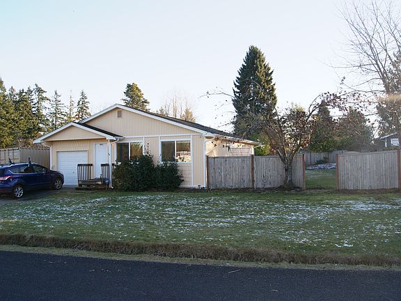 2nd image of 4026 102nd St E