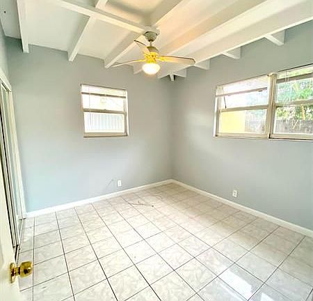 5th image of 527 48th St APT 4