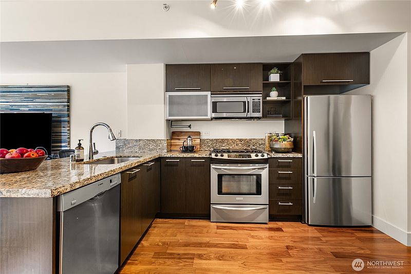 5th image of 2911 2nd Ave Avenue #417