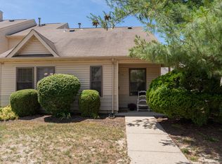 607 Larkspur Ln, Jackson, NJ
