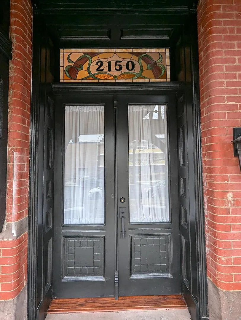 6 bed, 4.5 bath, 3586 sqft, $11,750 — Photo 3
