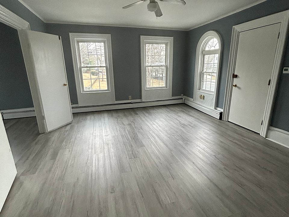 1st image of 1621 Smith St APT 5