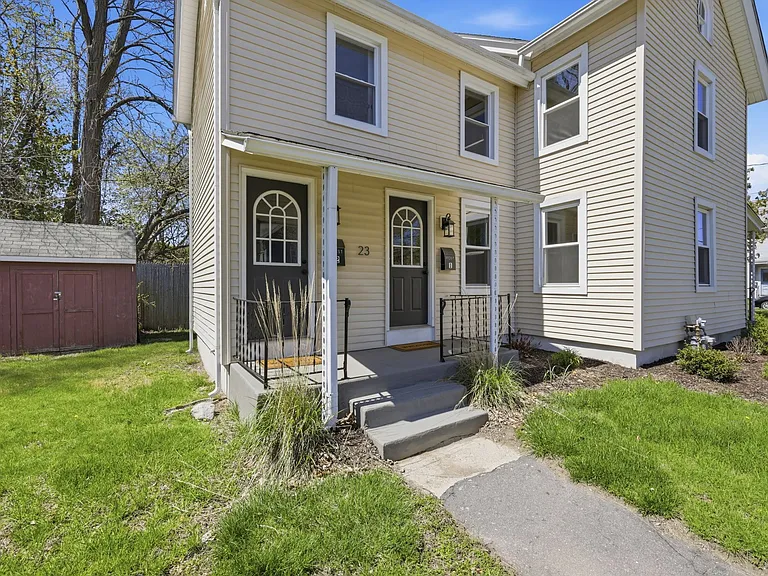 23 Clinton Ave #2 — Photo 8