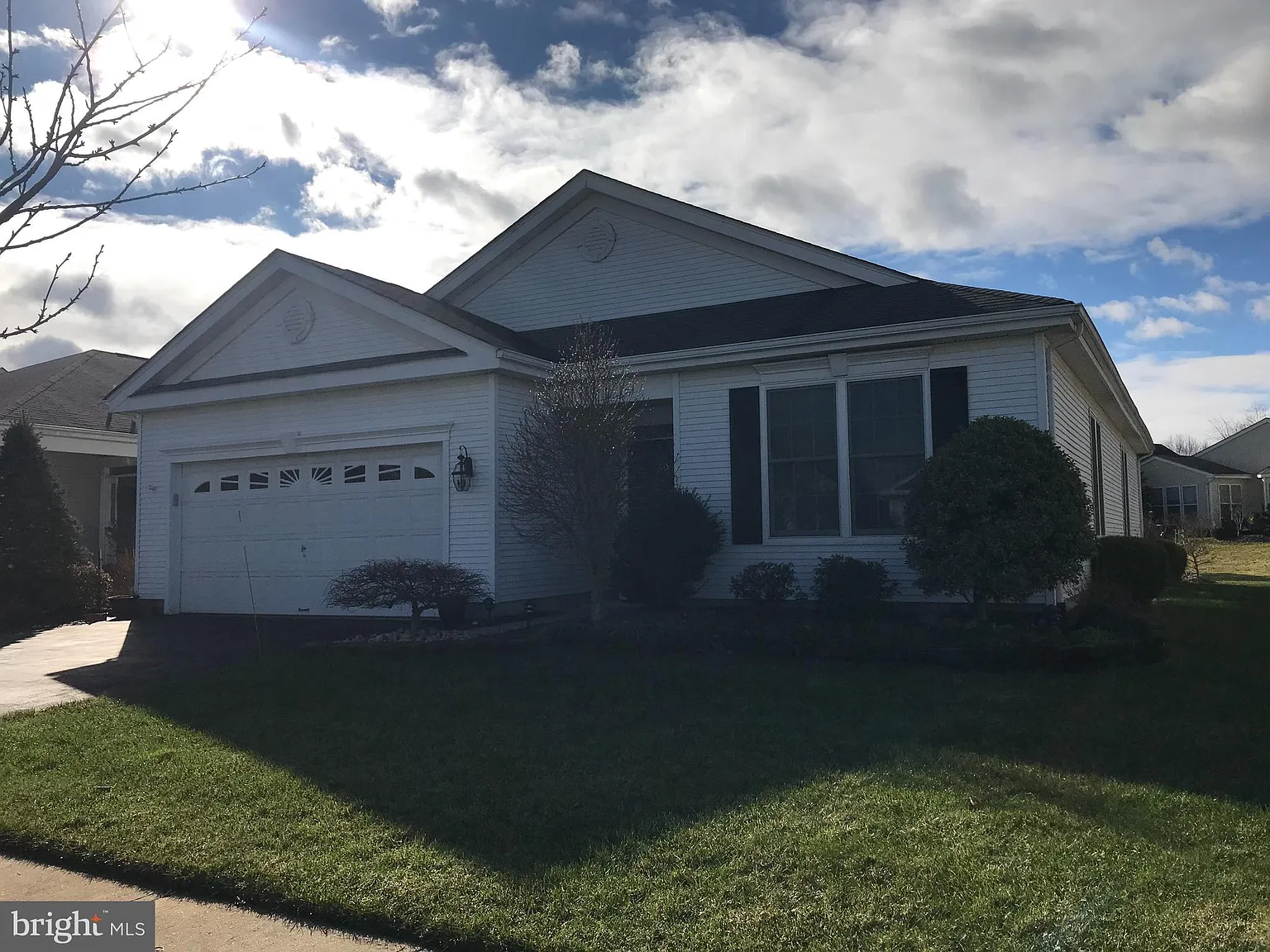 60 Bunker Hill Dr photo 1