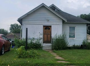 418 S Schuyler St, Ottumwa, IA 52501