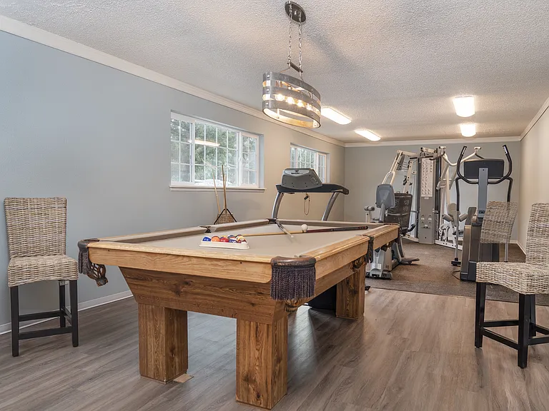 Explore Rebecca Shores Apartments