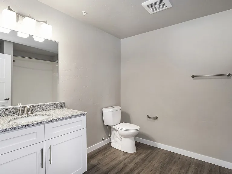 Stillwater Crossing Apartments — Photo 49
