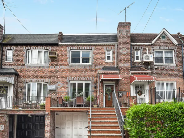 880 Bay Ridge Avenue image 2 of 12