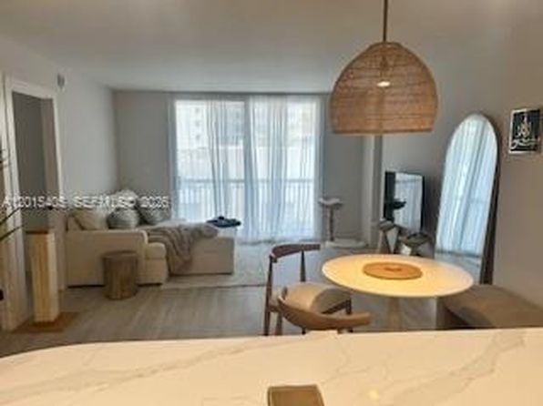 401 Ocean Dr APT 525