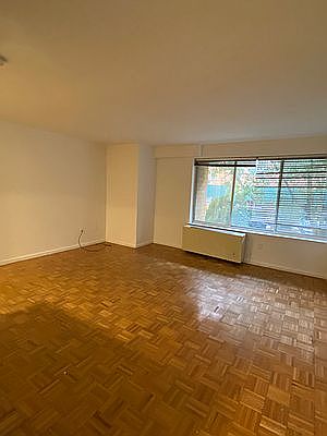 5th image of 11006 72nd Ave APT 1B