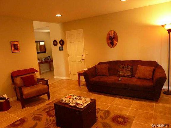 4th image of 9021 Farralone Ave