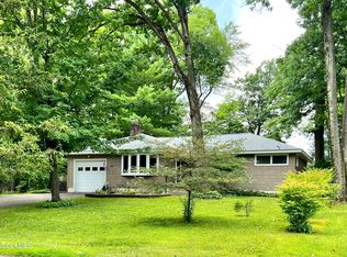 52 Brockley Dr, Delmar, NY 12054