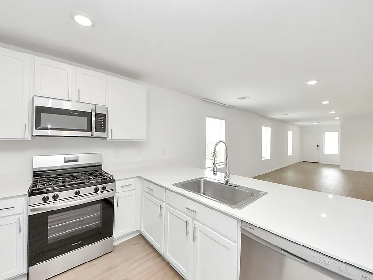 10910 Bright Beacon Dr — Photo 11