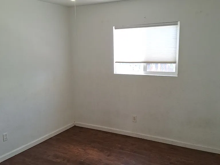 327 S Wayfield St — Photo 12