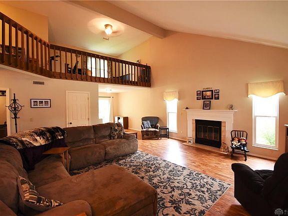 4th image of 8437 Moccasin Way