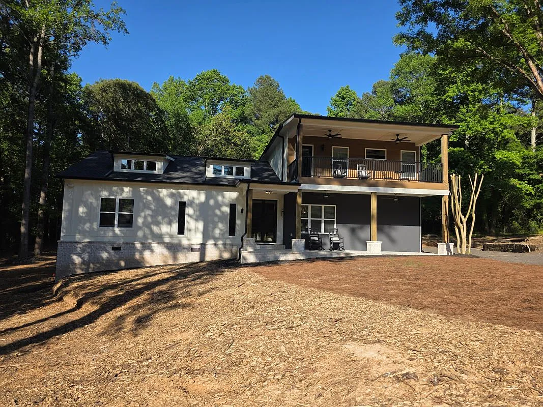5 bed, 4.0 bath, 3500 sqft, $5,600 — Photo 1