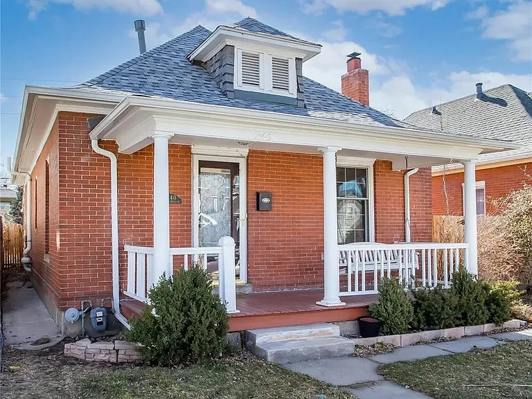 1140 S Emerson St — Photo 3