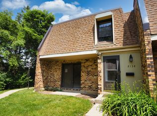 2138 Country Club Dr #24-5H, Woodridge, IL 60517