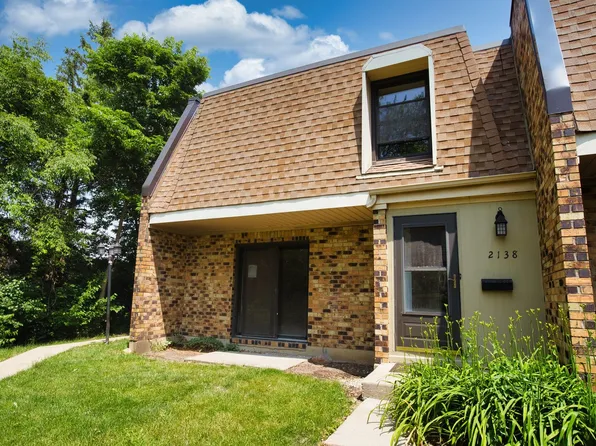 2138 Country Club Dr #24-5H, Woodridge, IL 60517