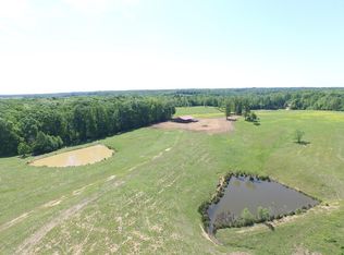 1759 Trace Ck Rd, Mc Ewen, TN 37101