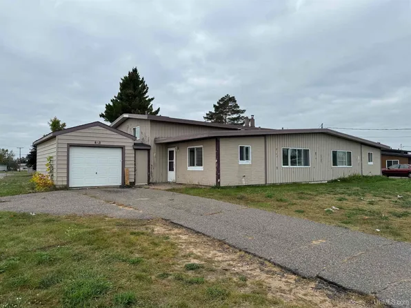 319-321 Quail St, Gwinn, MI 49841