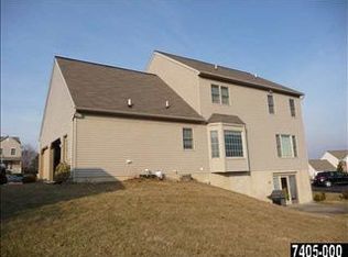 83 Meadow Hill Dr, York, PA 17402