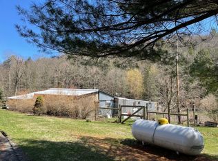 4764 Kellum Rd, Brackney, PA 18812