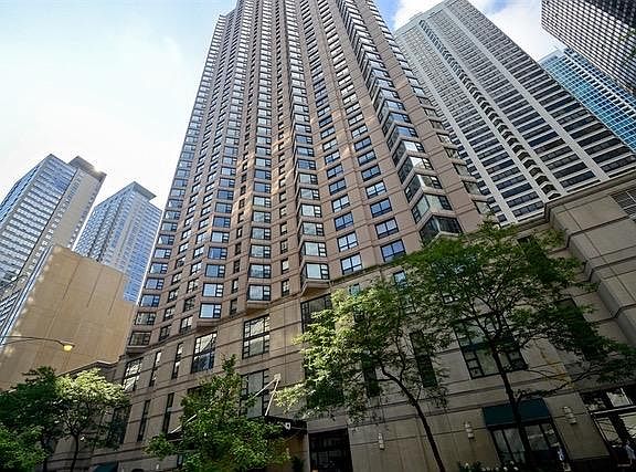 2nd image of 401 E Ontario St APT 608