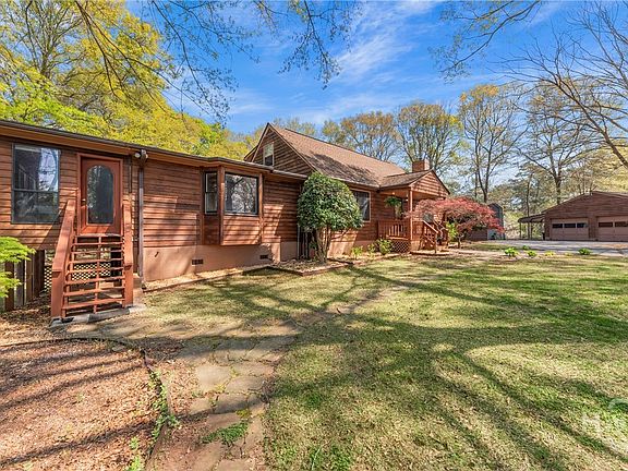 3rd image of 1641 Flat Rock Road
