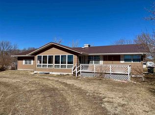 102 Wood St, Springfield, SD 57062