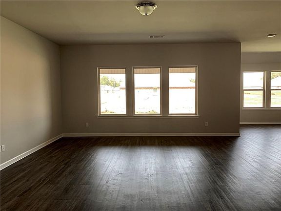 4th image of 19358 Providence Ridge Dr