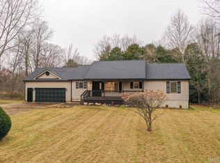 6649 McKibbon Rd, North Branch, MI 48461