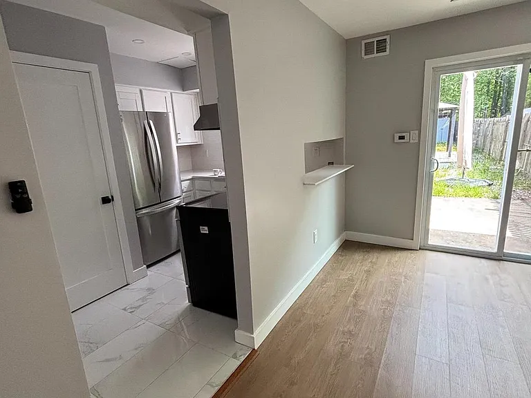 12 Heatherwood Dr — Photo 5