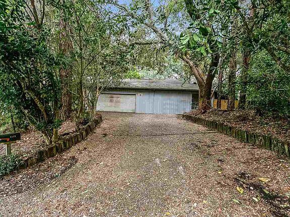 2nd image of 9173 Woodrun Pl