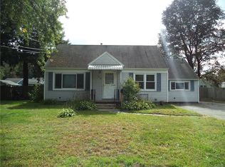 108 Patricia Ln, North Syracuse, NY 13212