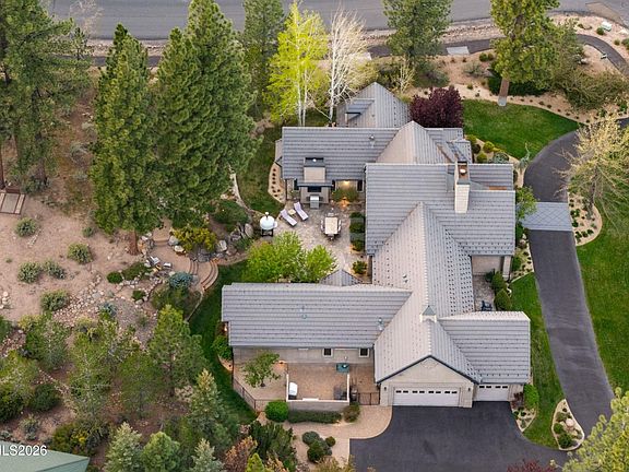 5th image of 102 W Willis Ln