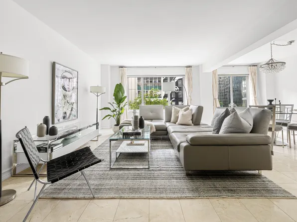 200 East 57th Street image 1 of 18
