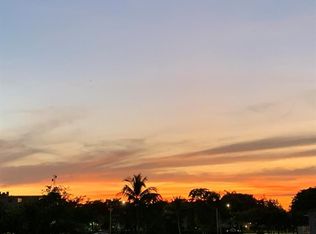 17 Berkshire A #A, West Palm Beach, FL 33417
