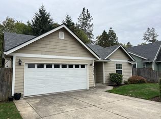 25218 Corky Ln, Veneta, OR 97487