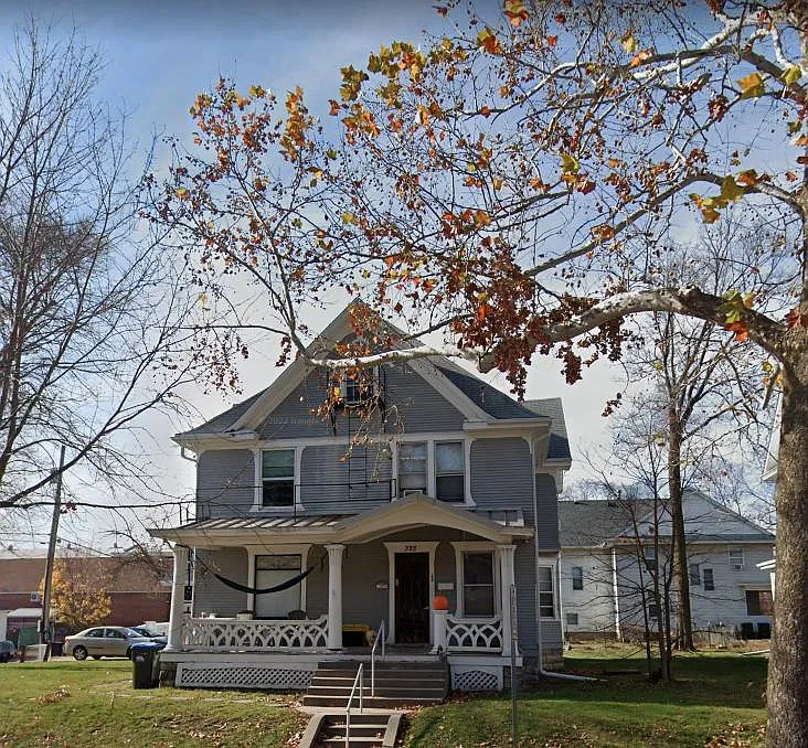 7 bed, 3352 sqft, $4,900 — Photo 1