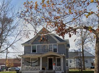325 N Gilbert St, Iowa City, IA 52245