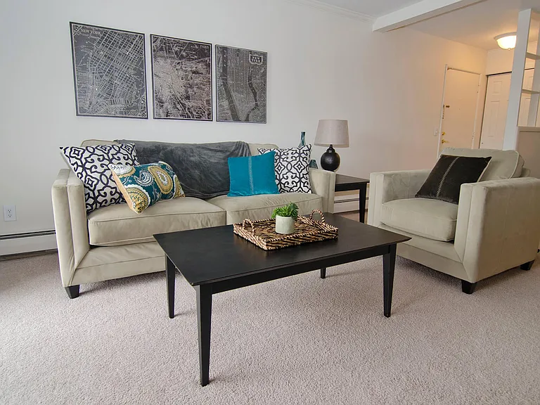 College Towne Apartments — Photo 36