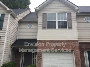 393 Brookview Dr, Riverdale, GA 30274