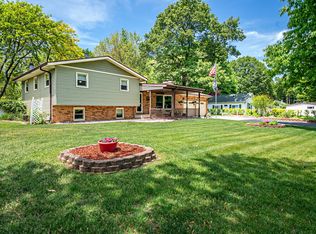 4960 Puetz Rd, Stevensville, MI 49127