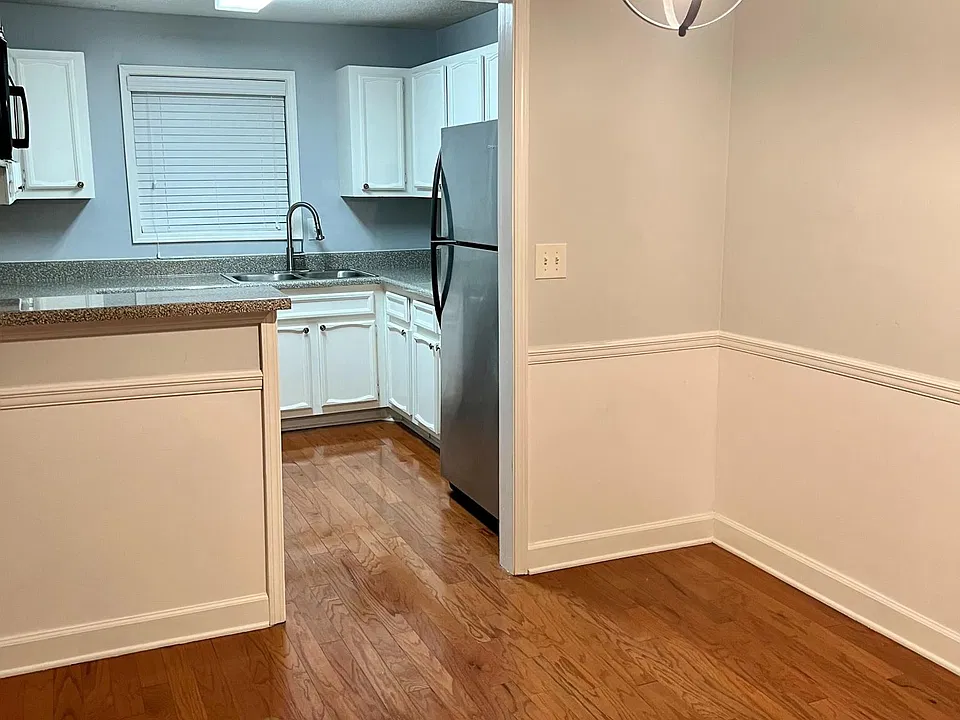 1905 Countryside Pl SE
