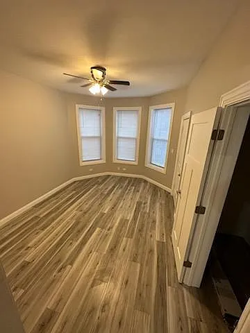 2 bed, 1000 sqft, $2,200 — Photo 4