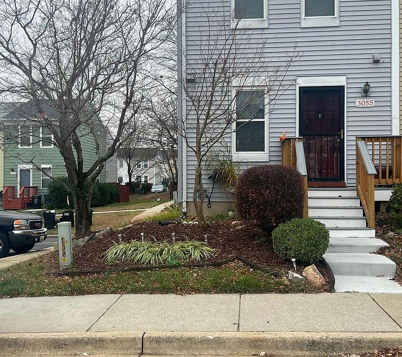 1st image of 3055 Shepperton Ter