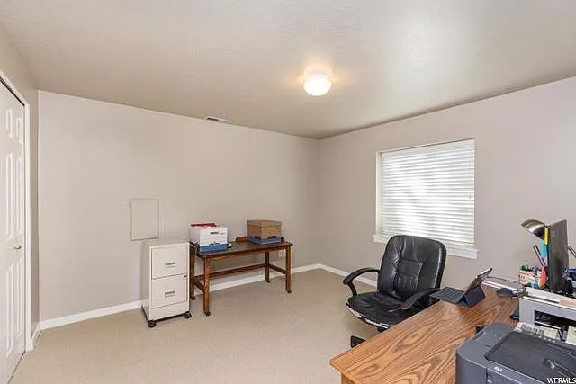 347 E La Vera Ln — Photo 11