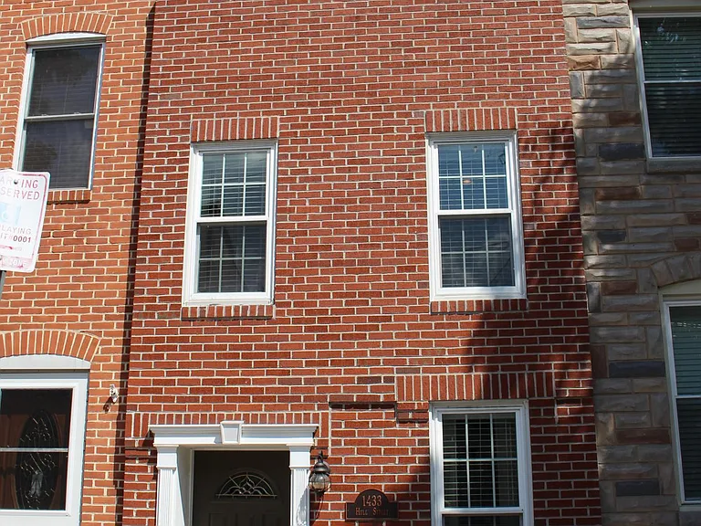 1433 Hull St — Photo 1